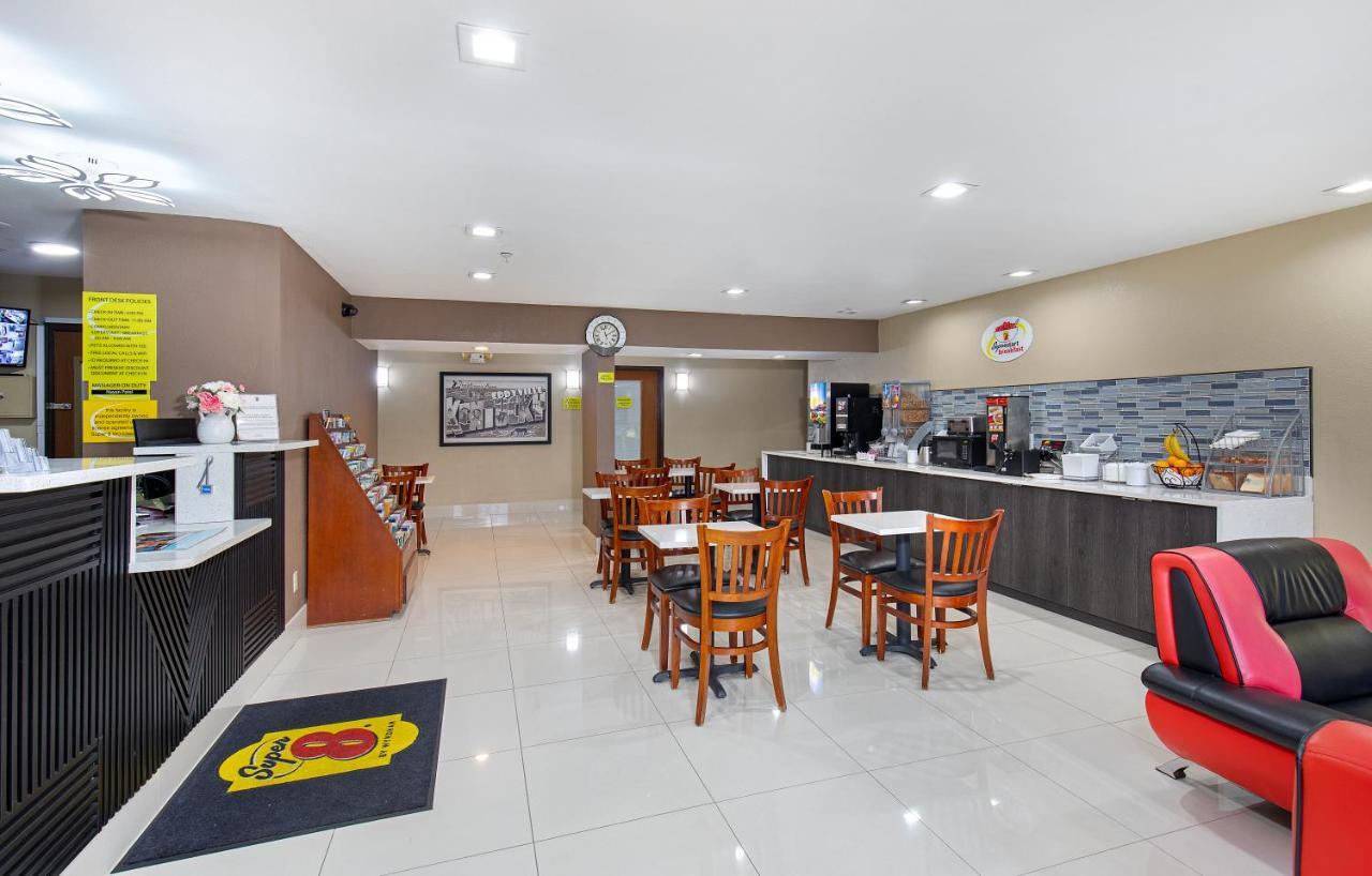 Super 8 By Wyndham Eddyville/Kuttawa Ngoại thất bức ảnh